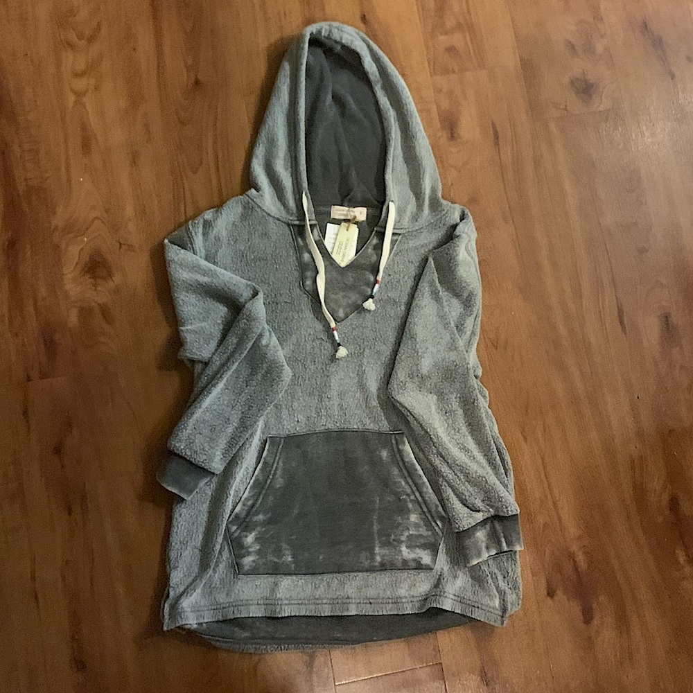 Ocean Drive Gray fleece hoodie;colorful tassels
